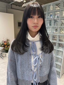 ローレンジウ(LOREN JU) ミディアムヘア/暗めカラー/グランマッシュ/名駅/レイヤーカット