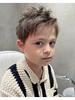 ルーツ(ROOTS)&nbsp;キッズカット 小学生 浮かしバング ショートウルフ