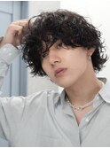 シャドウパーマコンマヘアナチュラルセンターパートツーブロック