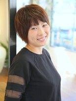 ジャム(jam.) 自然な赤みのあるショートボブ