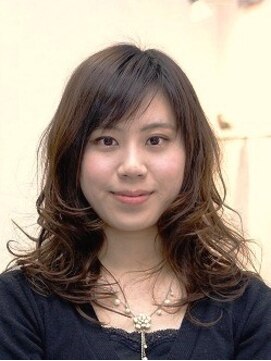 エスアッシュ(S'Asshu) フワット スイングパーマ