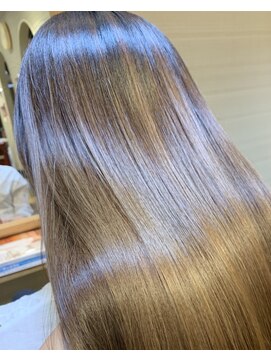 クーラ(Cura) 人気NO1髪質改善トリートメント