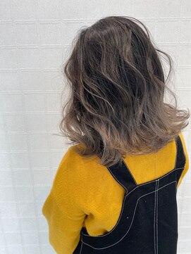 アヴァンス アリオ鳳店(AVANCE) グラデーションカラーで簡単オシャレヘアーに