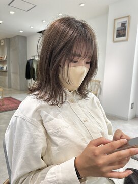 ヨーク(YOKE) YOKE 外ハネ結べるボブ顔まわりレイヤーくびれヘアグレージュ
