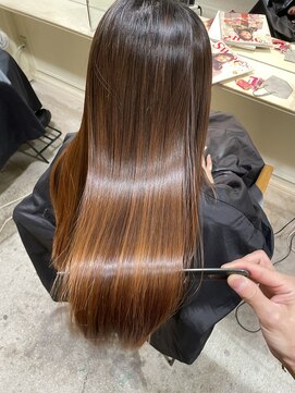 ロロ(ro-ro) 【恵比寿 ro-ro】枝毛をくっつけるトリートメント