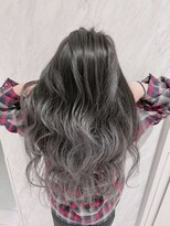 リー 京橋(Lee)&nbsp;店長今里☆半年前のバレイヤージュをグレーで復活☆