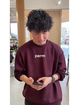 ヒュー(HUE) イメチェン/フルバング/似合わせカット/レッドブラウン/モード