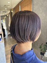 エレノア 越谷(Eleanor)&nbsp;エアリーショート/ブリーチ活かし白髪ぼかし/青紫カラー【RIE】