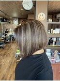 白髪ぼかしハイライト×シルバーベージュ