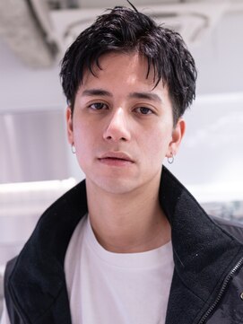 メゾンバイハバナ(maison by HAVANA) メンズカルマパーマ韓国風アッシュブラックマッシュウルフ