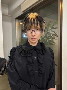 レコ 渋谷(LECO) ブロンドとブラックのコンビネーションショート