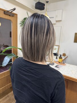 シエン 恵比寿(CIEN) イメチェン/ホワイトブロンド/外ハネボブ/美髪/恵比寿/髪質改善