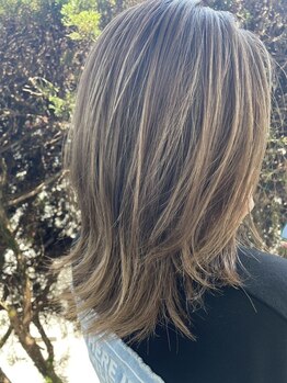 丁寧なカウンセリングで“なりたい”を叶える。肌色・髪質に合わせた似合わせカラーが人気のサロン♪