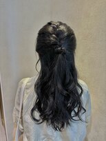 カルテット(Quartett)&nbsp;編み込みハーフアップ