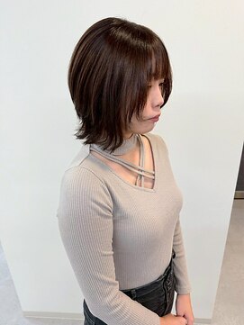 エトレ(etore) ショートレイヤー/外ハネ/ダークブラウン