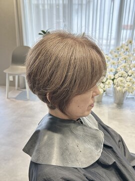 フェイト(fate) くびれショート【白髪/白髪ぼかし/白髪ぼかしハイライト】