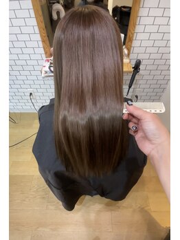 ルプティボア(Le petit bois)の写真/話題の【髪質改善ULTOWA】や【TOKIO】で、パサつく髪も思わず触れたくなる極上のツヤ髪に☆