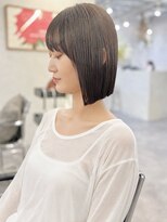 オウル(Owll)&nbsp;＊ぱつっと切りっぱなしストンボブ＊