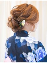 エール(a:le)&nbsp;横波ウェーブ　ヘアアレンジ２　パーティーヘア