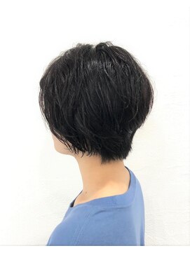 フィーカ(FIKA hair&care) 最大限にクセを使う！ツヤ髪ショート！