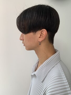 ゼンコー アオヤマ(ZENKO Aoyama) コンマヘア、韓国ヘア、センターパート、メンズカット