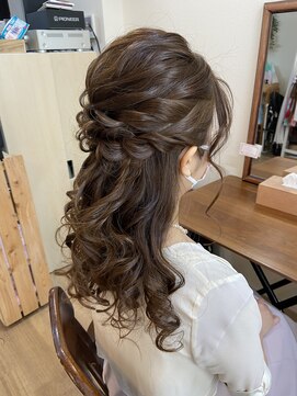 ロカット サロン(Roquat Salon) ミディアムハーフアップアレンジ【ヘアアレンジ　立川/立川南】