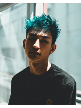 オーシャントーキョーオーバー 渋谷(OCEAN TOKYO OVER) スパイキーターコイズスクエアショート