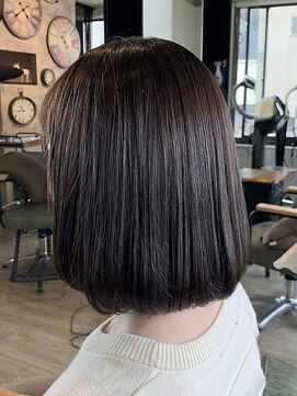 インデペンデンス(independence) ナチュラルブラウン×ボブ