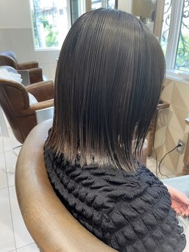 バブ バイネオリーブ(Bab by neolive) ダークアッシュ/ハイライト/ミニボブ/切りっぱなしボブ/夏