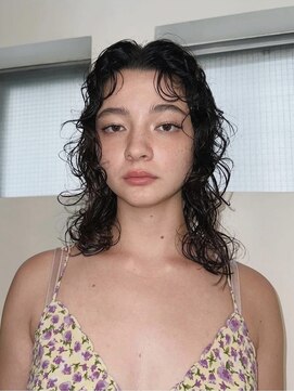 シキ 渋谷(siki) ハイトーン/ブリーチ/レイヤーカット/シアーカラー/渋谷/原宿