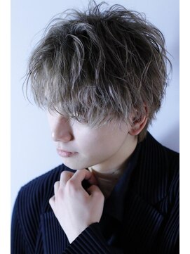 リップスヘアー 千葉(LIPPS hair) ライトヘーゼルショート【センターパート】