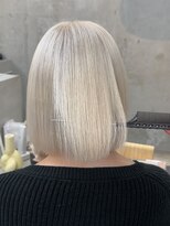 エクラ(ECLAT)&nbsp;ホワイトブロンド