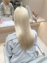 テラバイルヴェール 各務原(TERRA by LeVert) 質感で魅せるホワイトシルバー