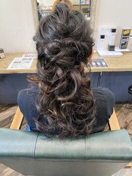 ブリック(BLiCC) ハーフアップ