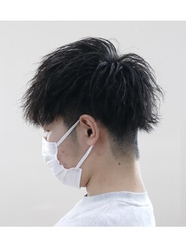 ウィスカーヘアー(whisker hair) イージーツイストスパイラル