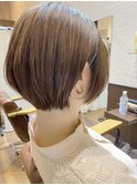 ショートボブ