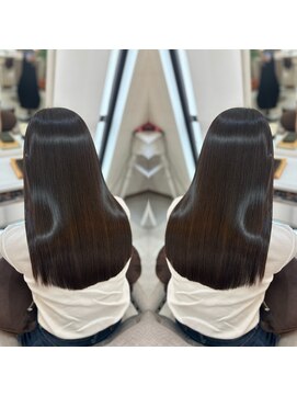 シシ 大宮(She 2.) 髪質改善/縮毛矯正/髪質改善ストレート/トリートメント/ボブ