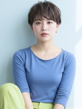 大人かわいい軽やかショートボブ