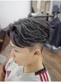 メンズフェザーパーマ　刈り上げセンターパートフェザーショート