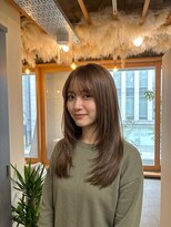 ホロル(horol)&nbsp;広がりを抑えたストレートミディ