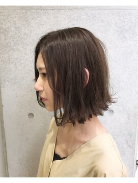 ヨーク(YOKE) 【 YOKE 】TAKUYA  スモーキーグレージュ×切りっぱなしボブ