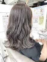 ハナビ(hanabi) 髪質改善　グレージュ　ロングウルフ