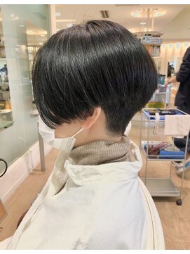 レンジシキチジョウジ (RENJISHI KICHIJOJI) 刈り上げ前下がり【RENJISHI KICHIJOJI 】