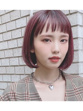 ピークアブー ワン(PEEK-A-BOO ONE) ショートバングボブ&チェリーピンクカラー