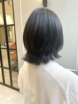 ネオリーブギンザ 銀座店(Neolive GINZA) 暗髪ブルージュカラー　くびれミディアム【銀座】