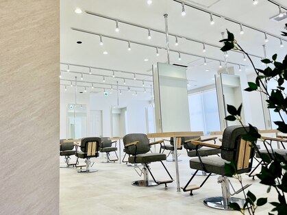 アグ ヘアー ヒルズ  宮城古川店(Agu hair hills)の写真