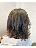 くびれスタイル×白髪が気になりにくいハイライト