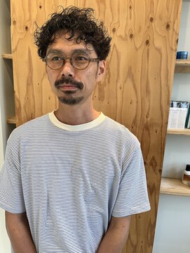 アミ(ami) メンズショートパーマスタイル