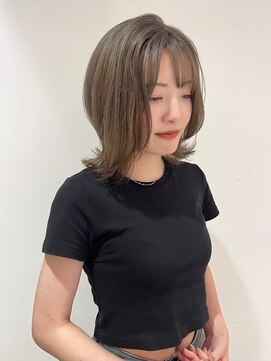 ビーハイブアヴェダ PARCO2店(BEHIVE AVEDA) 【yuuna】１ブリーチで透明感うるうるアッシュベージュ