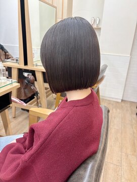 ネオリーブ クーロ(Neolive curro) 小顔タッセルボブ×似合わせカット[ぱつっとボブ/縮毛矯正/横浜]